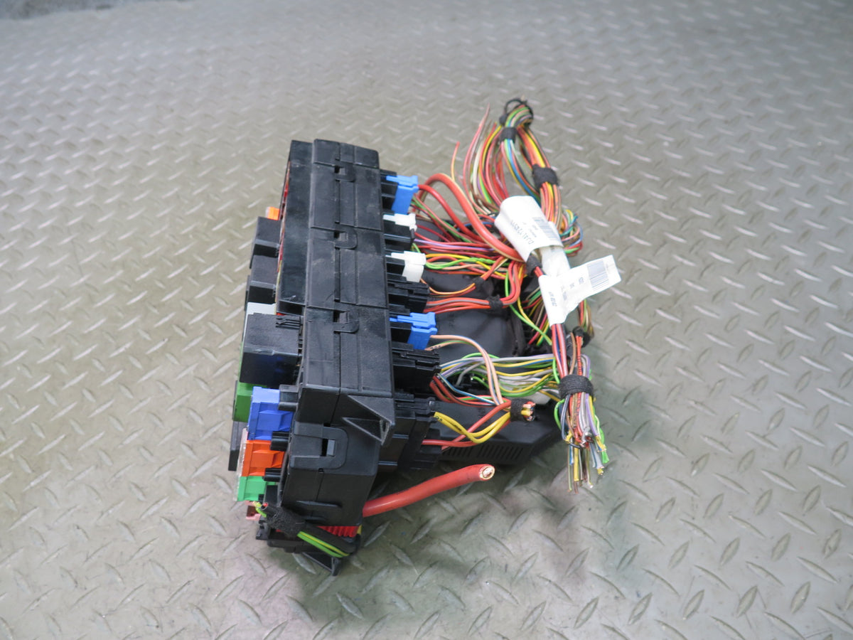 07-09 Mercedes W221 S-class Front Fuse Relay Box Module 2215405450 OEM