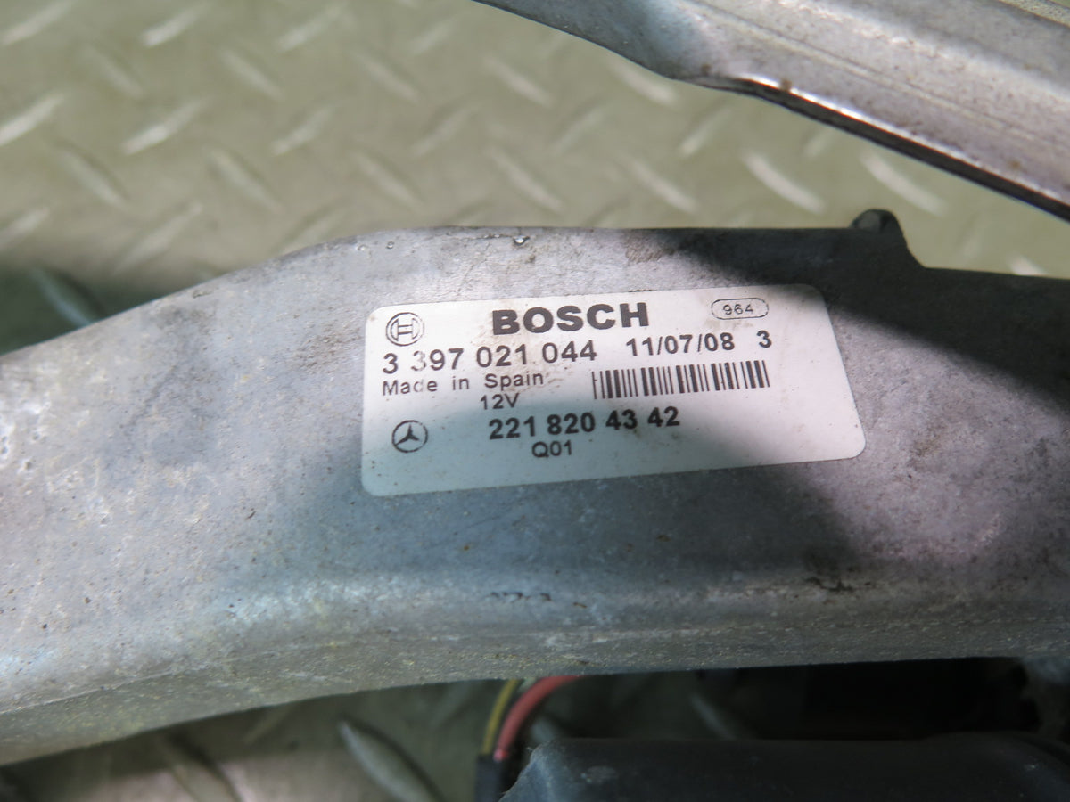 07-13 Mercedes W221 S-class Front Windshield Left Wiper Linkage w Motor OEM