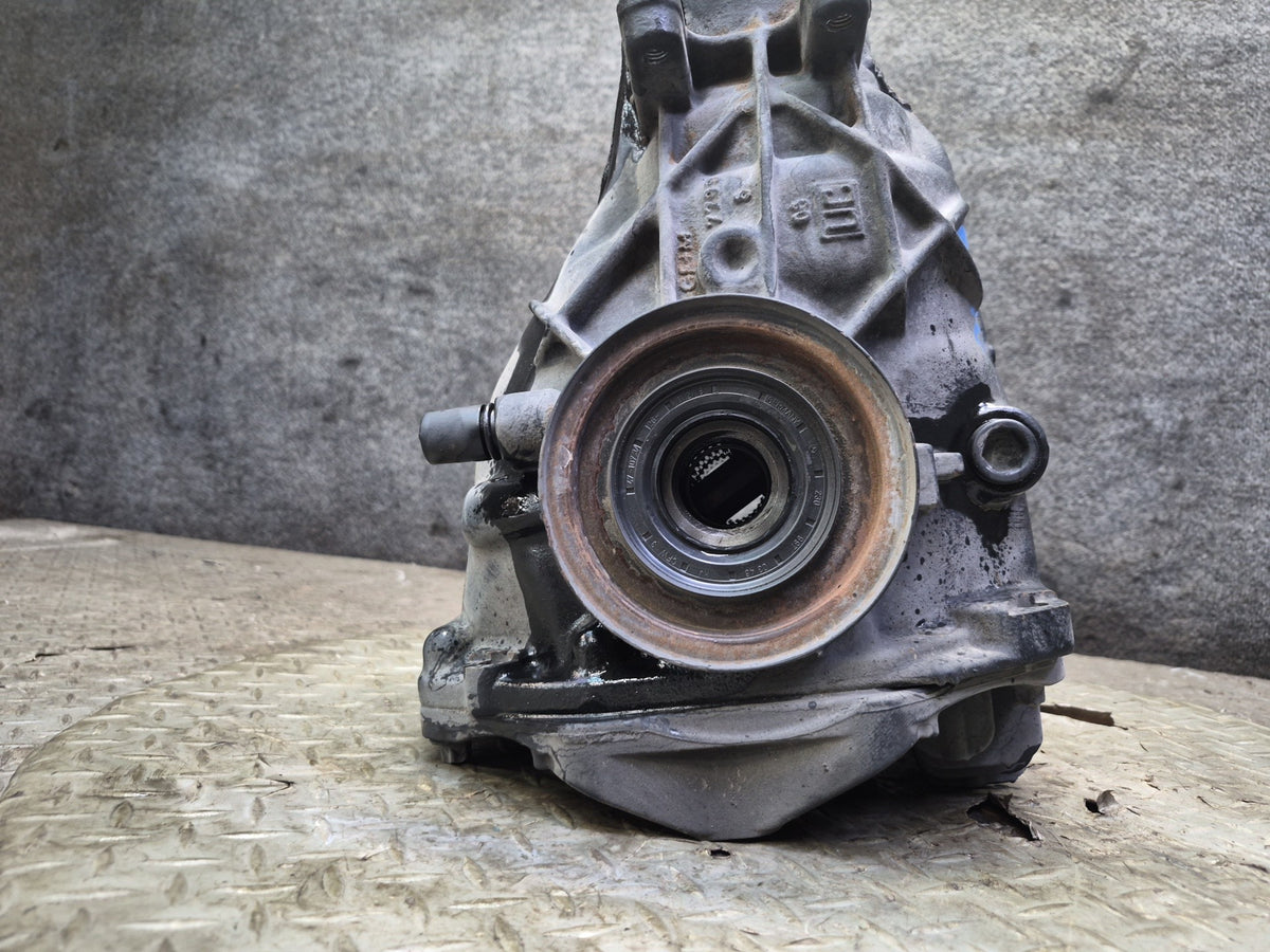 07-12 Mercedes R230 SL550 M273 Rear Differential Carrier 2.65 Ratio OEM