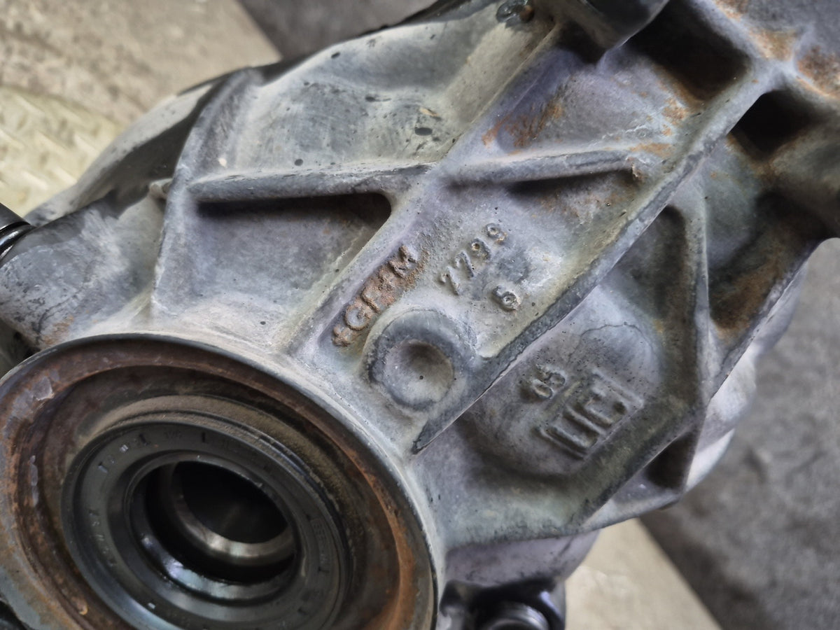 07-12 Mercedes R230 SL550 M273 Rear Differential Carrier 2.65 Ratio OEM