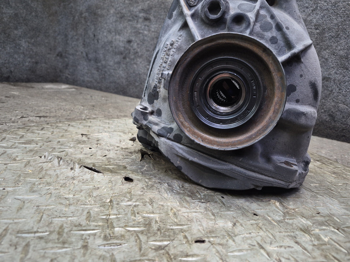 07-12 Mercedes R230 SL550 M273 Rear Differential Carrier 2.65 Ratio OEM