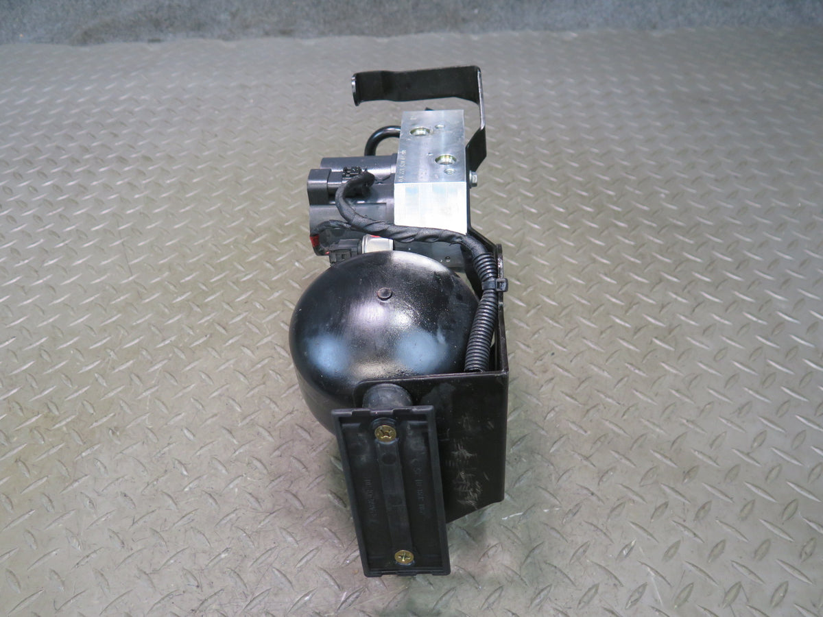 07-12 Mercedes R230 SL550 Rear ABC Hydraulic Suspension Valve Block Pump OEM