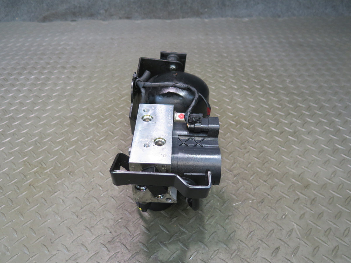 07-12 Mercedes R230 SL550 Rear ABC Hydraulic Suspension Valve Block Pump OEM
