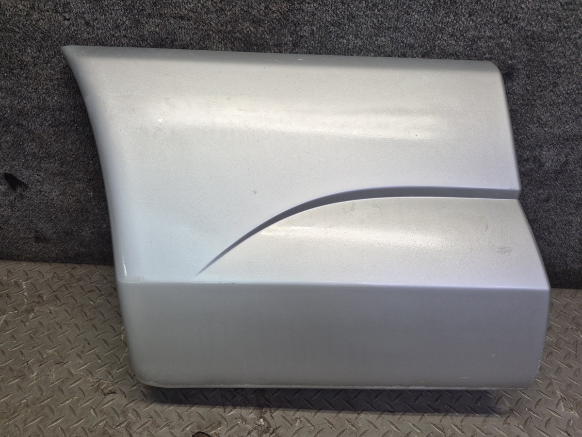 05-06 Dodge RAM SRT10 Crew CAB Right Side Fender Door Quarter Trim Molding Set