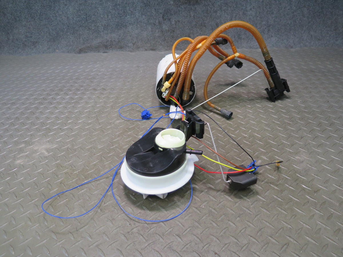 2011-2013 Porsche Panamera 970 3.6L Fuel Tank Gas Pump Assembly Set