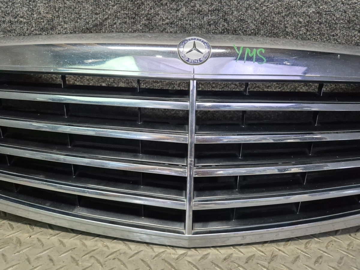 07-09 Mercedes W221 S-class Front Hood Chrome Grille 2218800083 OEM