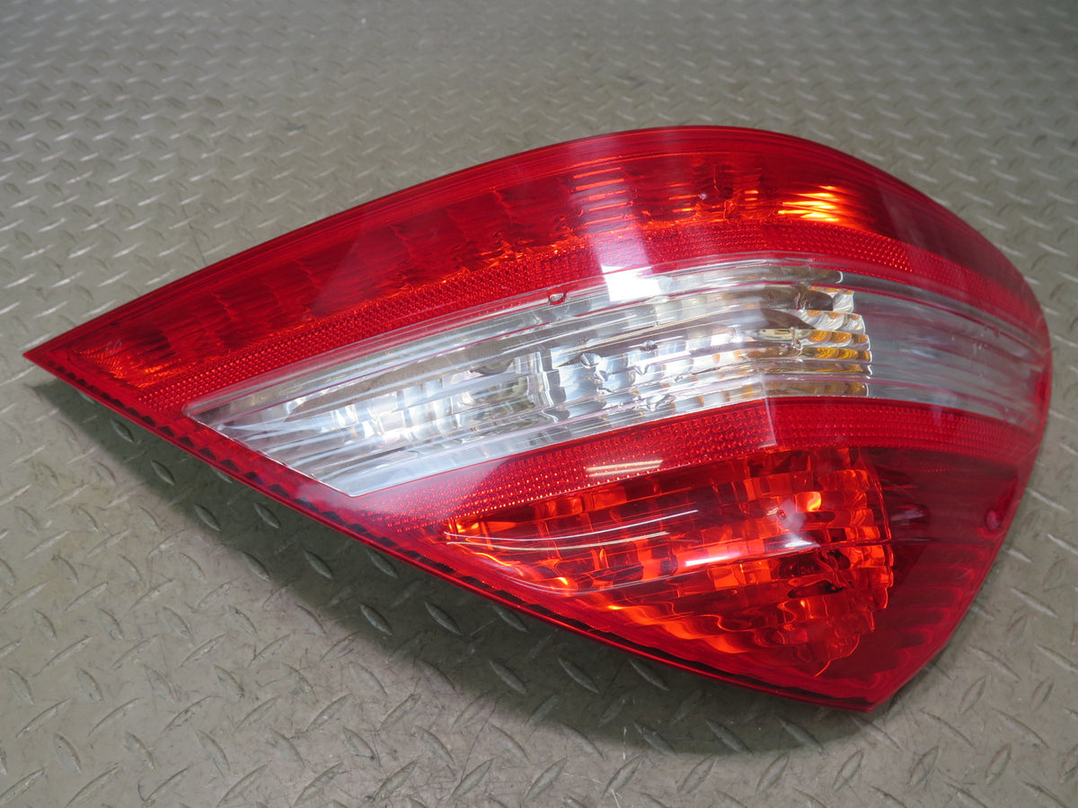07-08 Mercedes R230 Sl-class Set of 2 Rear Left & Right Tail Light Lamp OEM