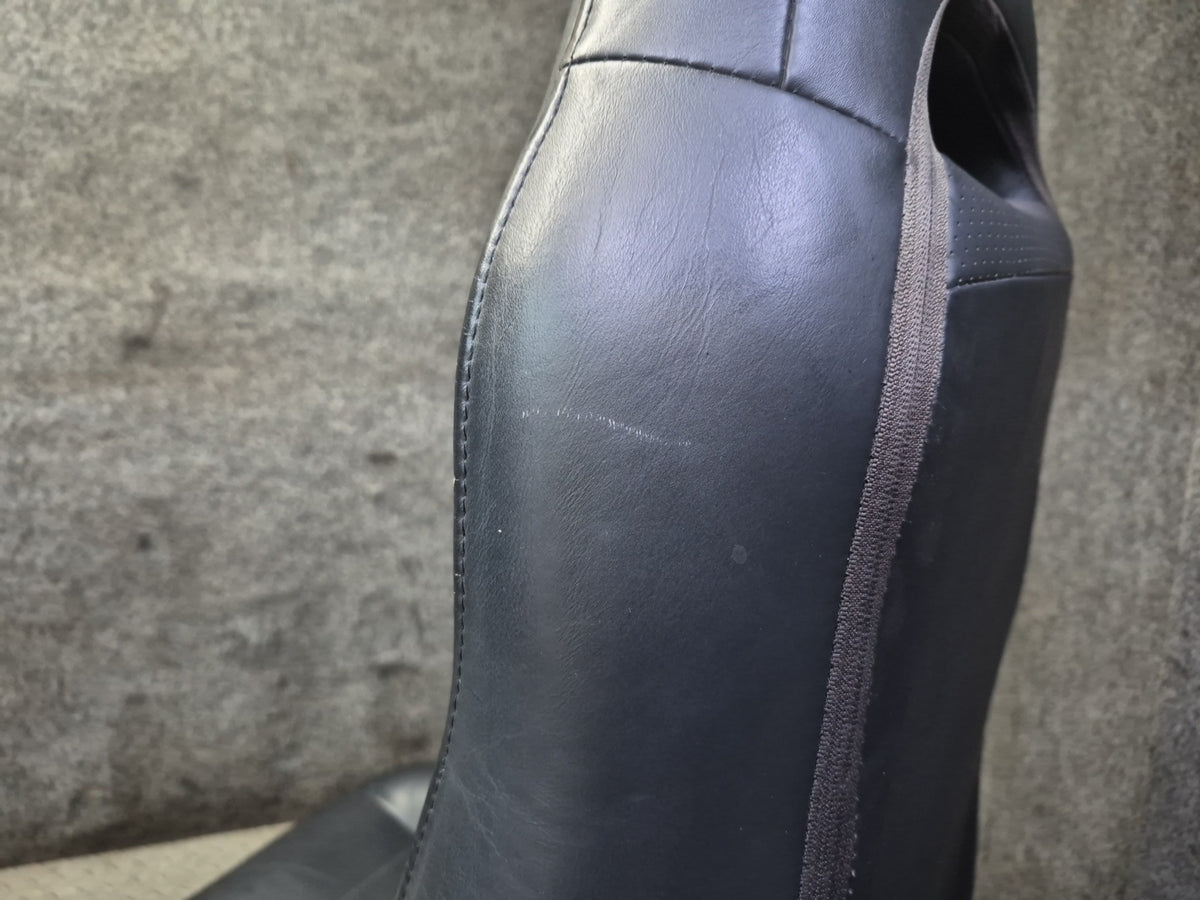 03-05 Toyota MR2 Spyder Set of 2 Front Left & Right Leather Seat Damaged