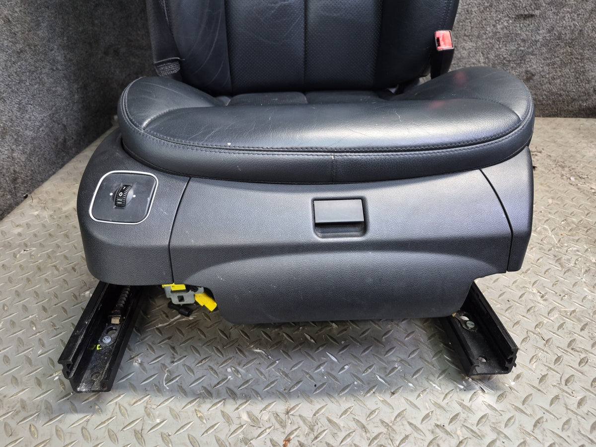 07-08 Mercedes R230 SL550 Set of 2 Front Left & Right Leather Seat Black Dmgd