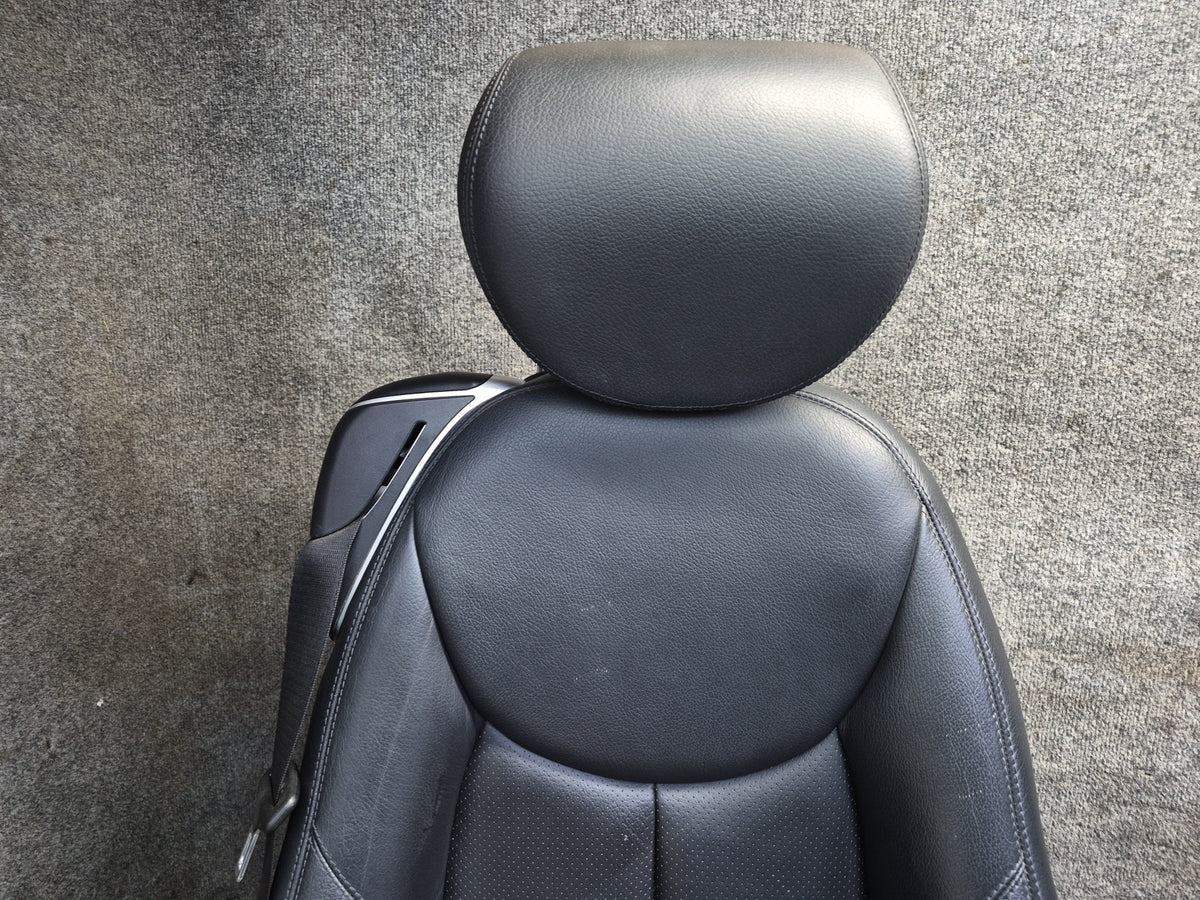 07-08 Mercedes R230 SL550 Set of 2 Front Left & Right Leather Seat Black Dmgd
