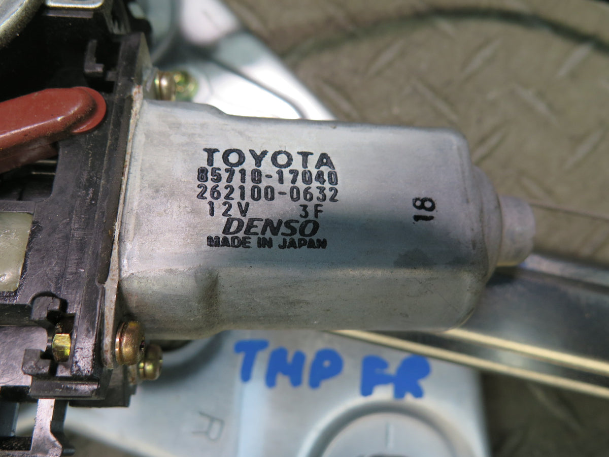 00-05 Toyota MR2 Spyder ZZW30L Right Door Window Regulator w Motor OEM