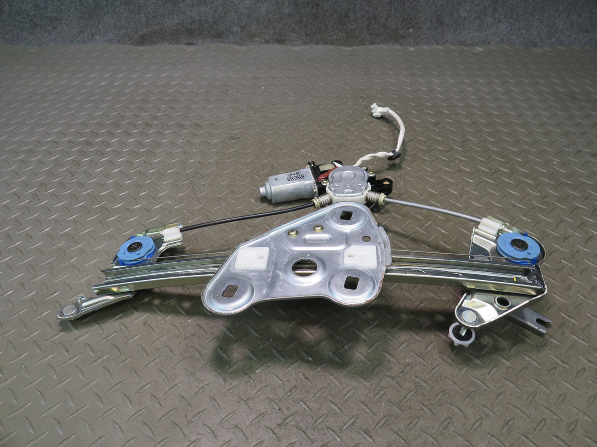 00-05 Toyota MR2 Spyder ZZW30L Right Door Window Regulator w Motor OEM