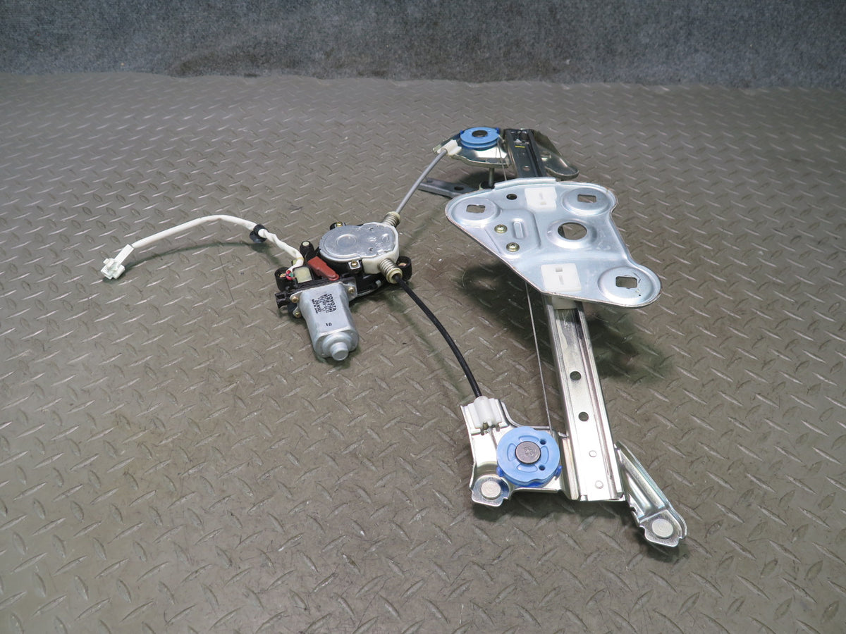 00-05 Toyota MR2 Spyder ZZW30L Right Door Window Regulator w Motor OEM