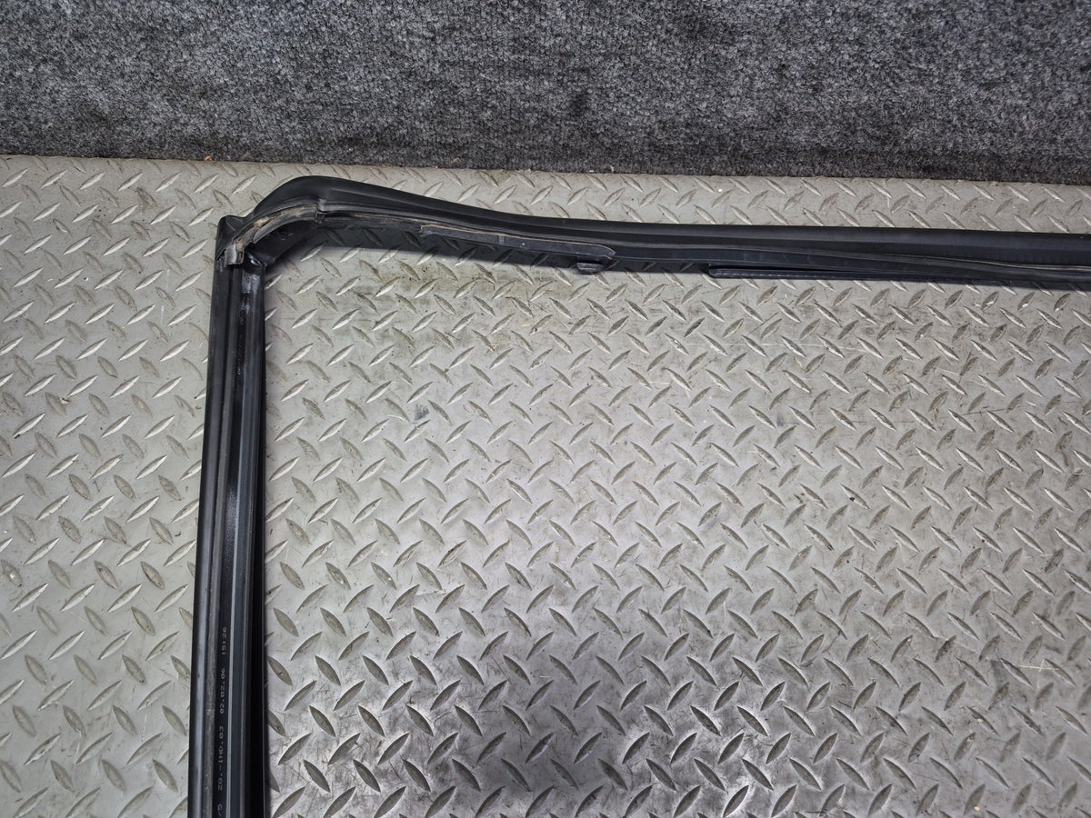 03-12 Mercedes R230 SL Front Windshield Weatherstrip Rubber Seal Molding Set OEM
