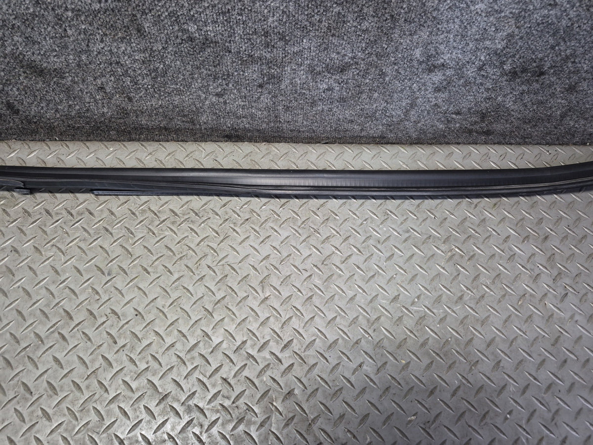 03-12 Mercedes R230 SL Front Windshield Weatherstrip Rubber Seal Molding Set OEM