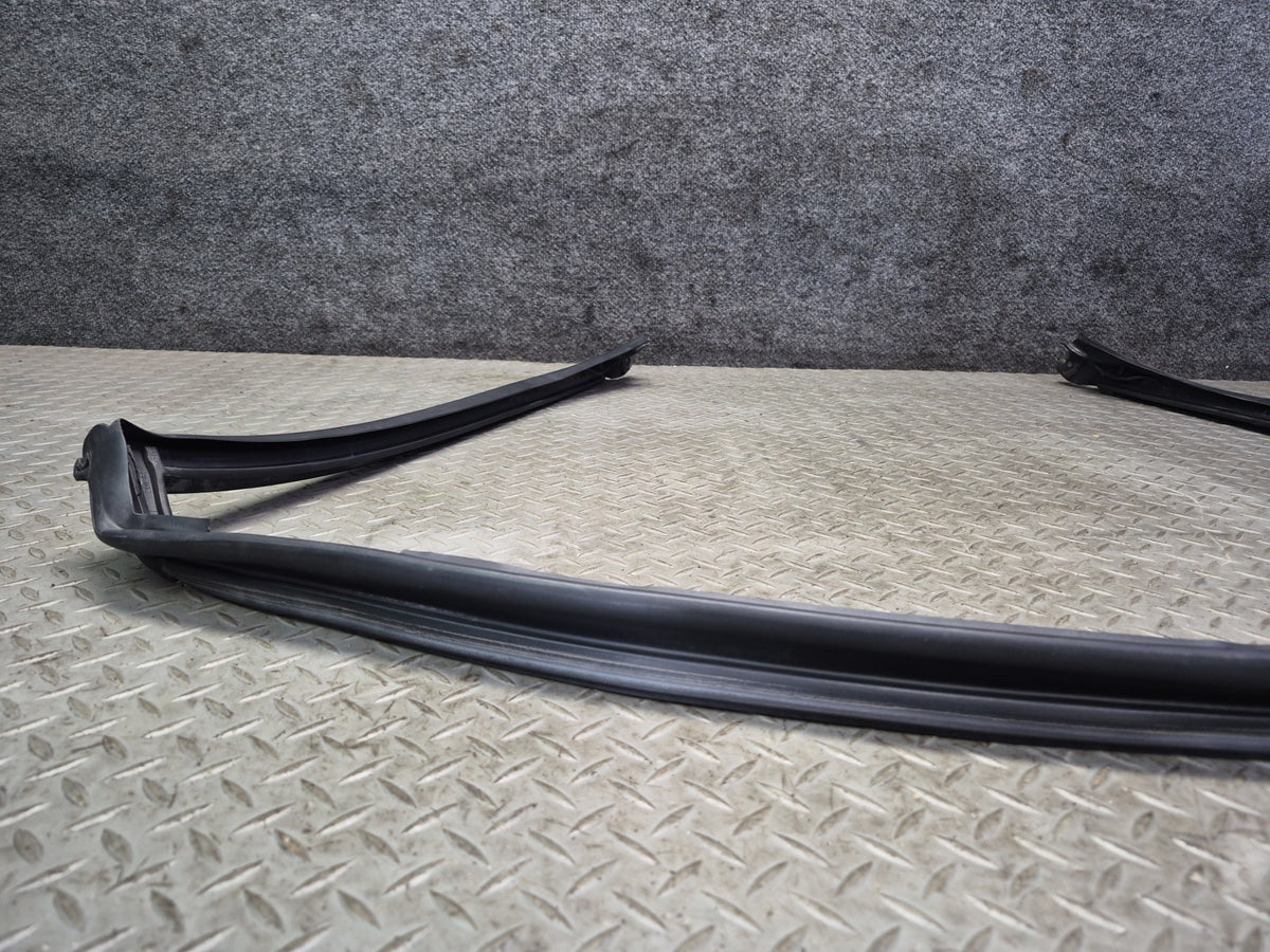 03-12 Mercedes R230 SL Front Windshield Weatherstrip Rubber Seal Molding Set OEM