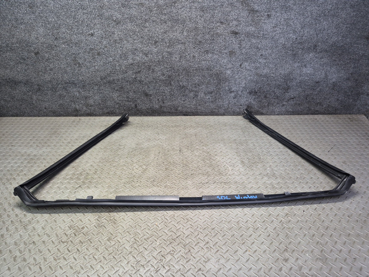 03-12 Mercedes R230 SL Front Windshield Weatherstrip Rubber Seal Molding Set OEM
