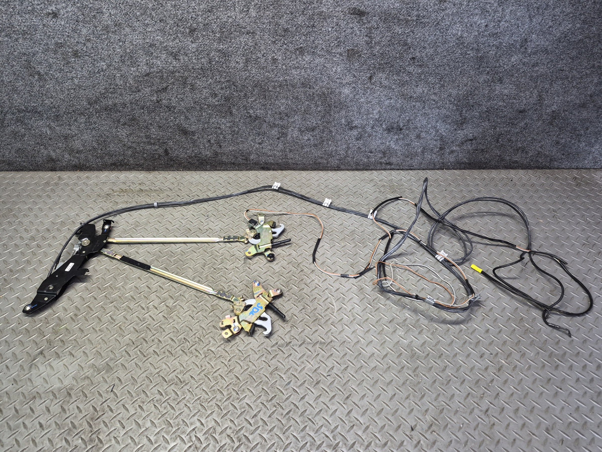 03-12 Mercedes R230 Sl-class Convertible Front TOP Roof Lock Latch w Lines OEM