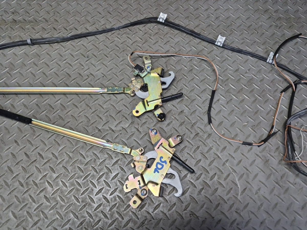 03-12 Mercedes R230 Sl-class Convertible Front TOP Roof Lock Latch w Lines OEM