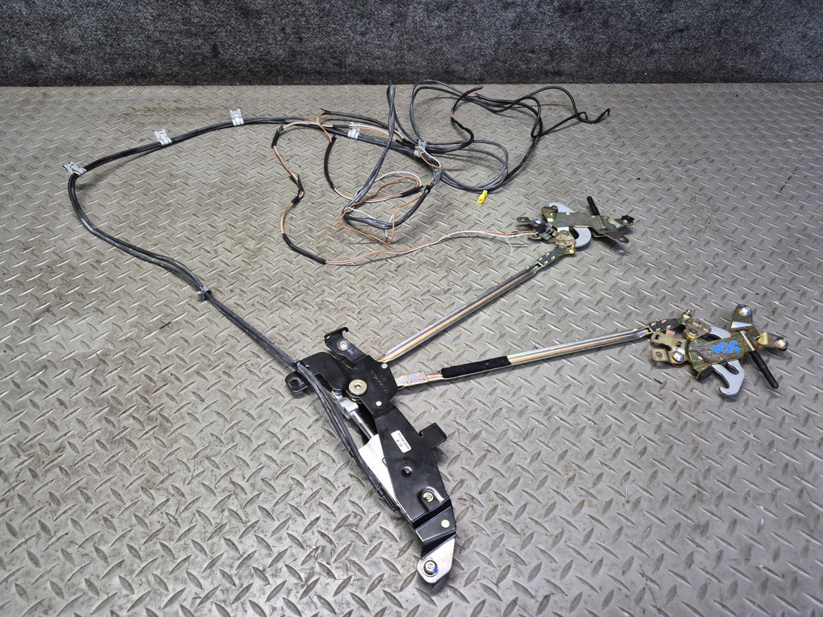 03-12 Mercedes R230 Sl-class Convertible Front TOP Roof Lock Latch w Lines OEM