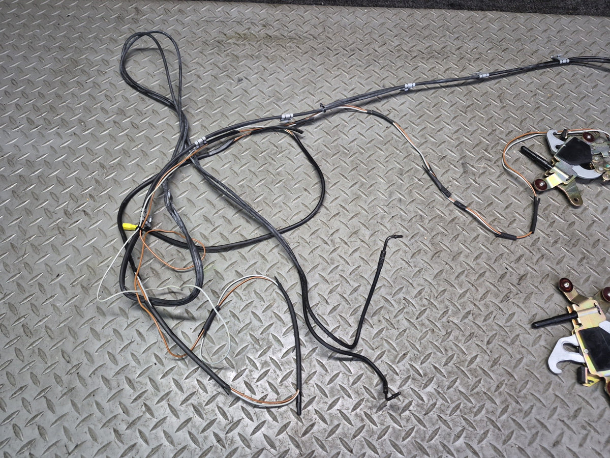03-12 Mercedes R230 Sl-class Convertible Front TOP Roof Lock Latch w Lines OEM