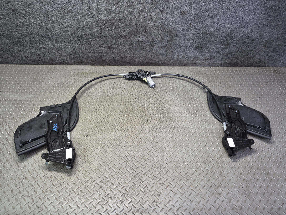 07-12 Mercedes R230 Sl-class Convertible TOP Roof Rear Flap Motor Assembly OEM