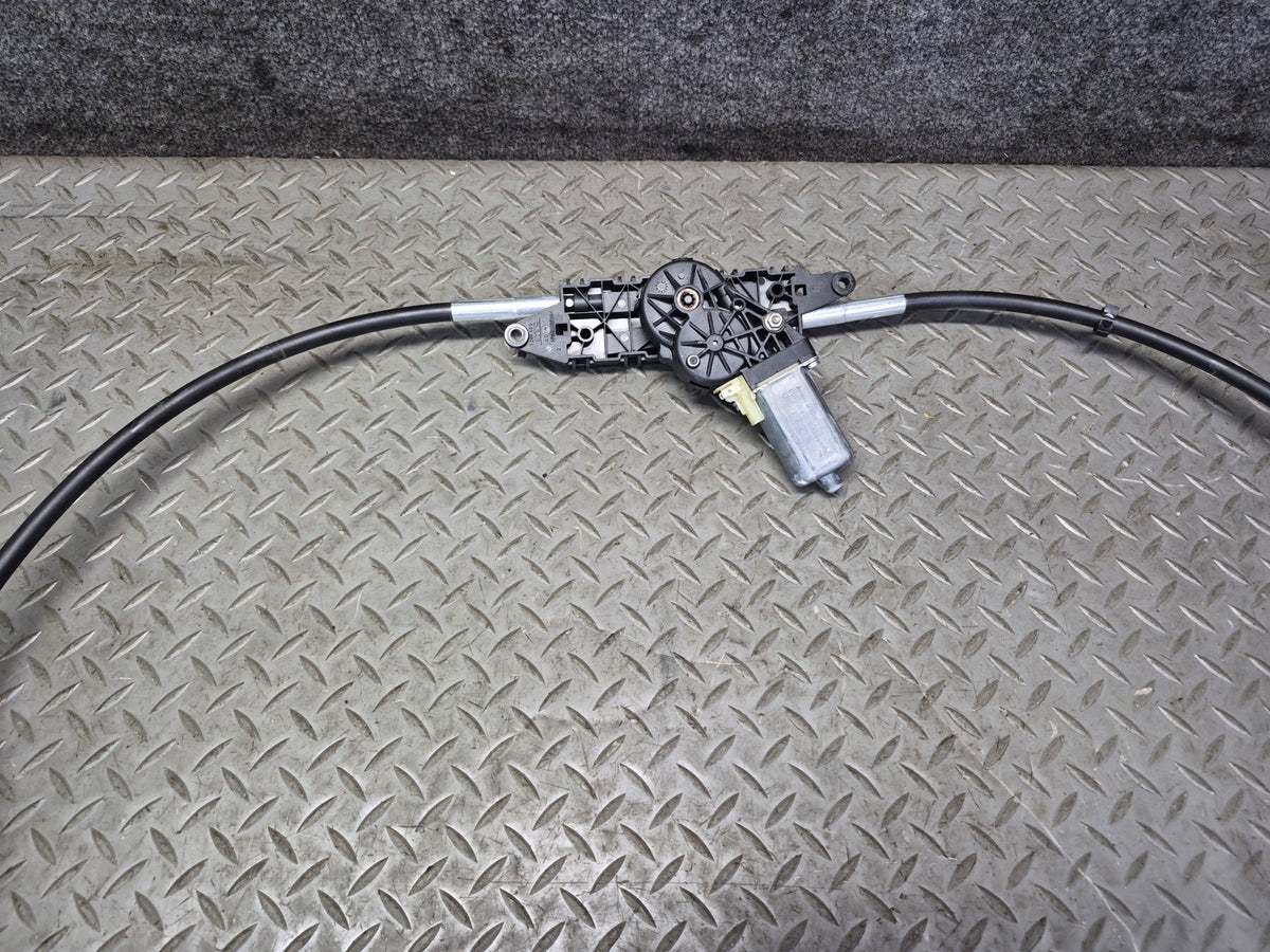 07-12 Mercedes R230 Sl-class Convertible TOP Roof Rear Flap Motor Assembly OEM
