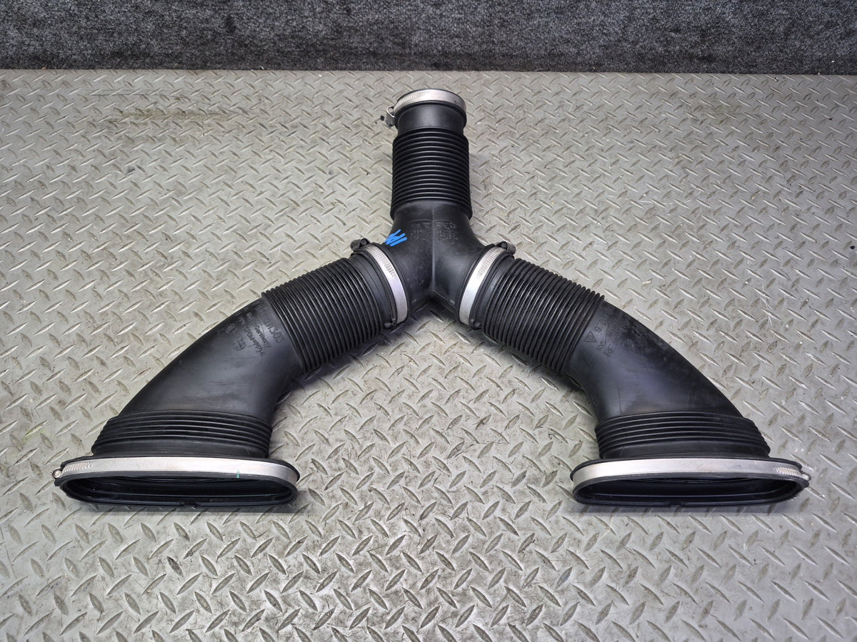 2010-2016 Porsche Panamera 970 3.6L M46.40 Engine Air Intake Duct Tube Hose Pipe