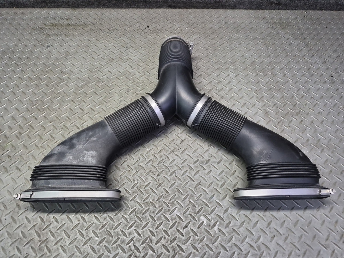 2010-2016 Porsche Panamera 970 3.6L M46.40 Engine Air Intake Duct Tube Hose Pipe