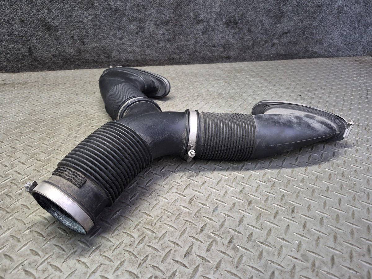2010-2016 Porsche Panamera 970 3.6L M46.40 Engine Air Intake Duct Tube Hose Pipe