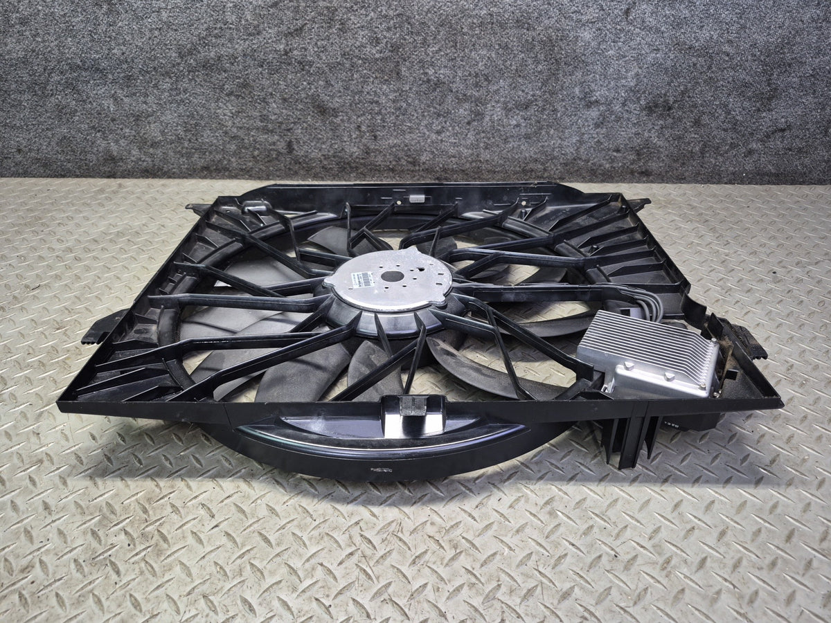 08-13 Mercedes W221 S63 AMG Engine Cooling Fan Motor w Shroud 2115002293 OEM