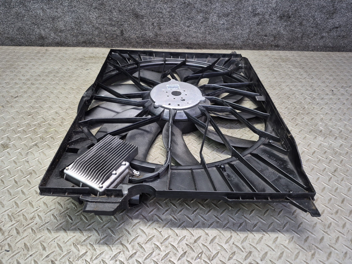 08-13 Mercedes W221 S63 AMG Engine Cooling Fan Motor w Shroud 2115002293 OEM
