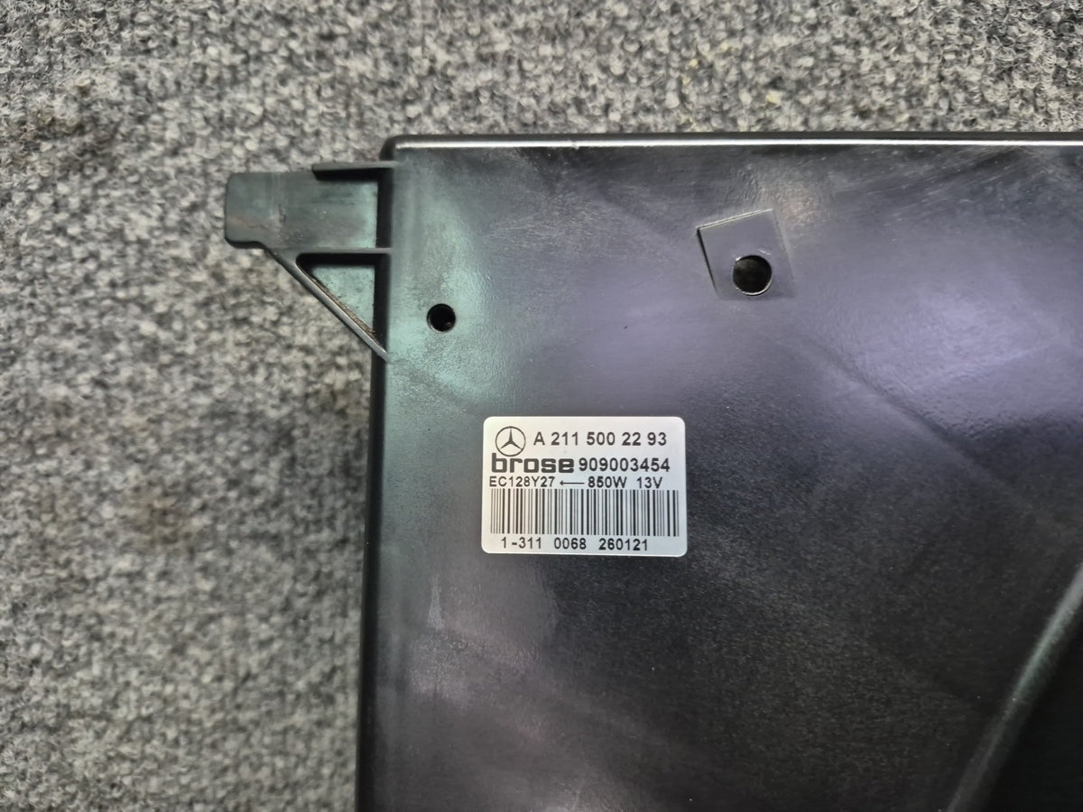 08-13 Mercedes W221 S63 AMG Engine Cooling Fan Motor w Shroud 2115002293 OEM
