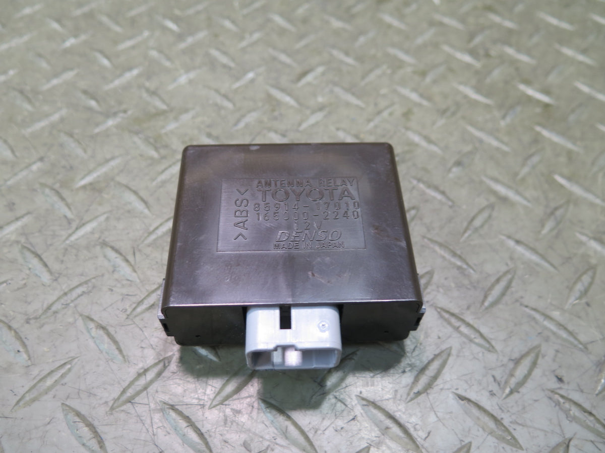00-05 Toyota MR2 Spyder ZZW30L Antenna Relay Control Module 85914-17010 OEM