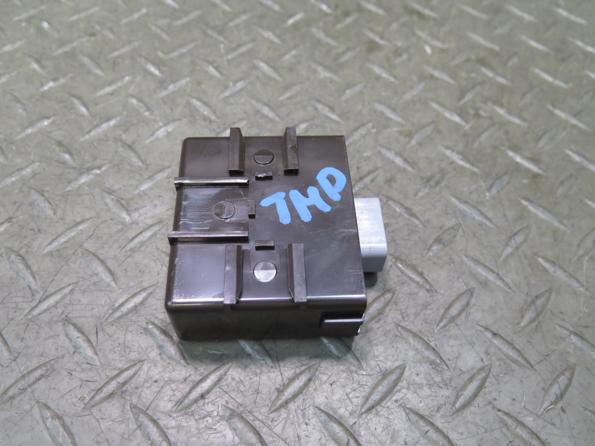 00-05 Toyota MR2 Spyder ZZW30L Antenna Relay Control Module 85914-17010 OEM