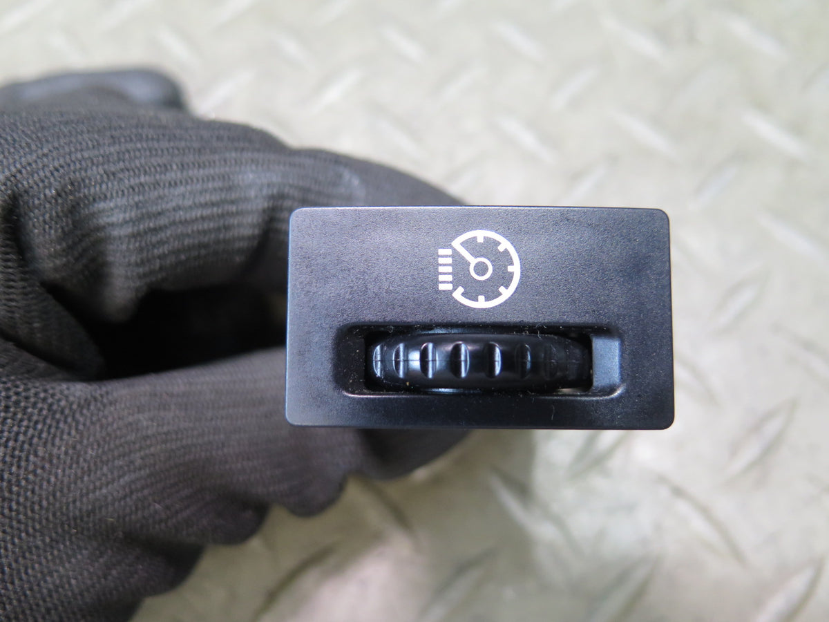 00-05 Toyota MR2 Spyder ZZW30L Instrument Panel Dimmer Light Switch OEM
