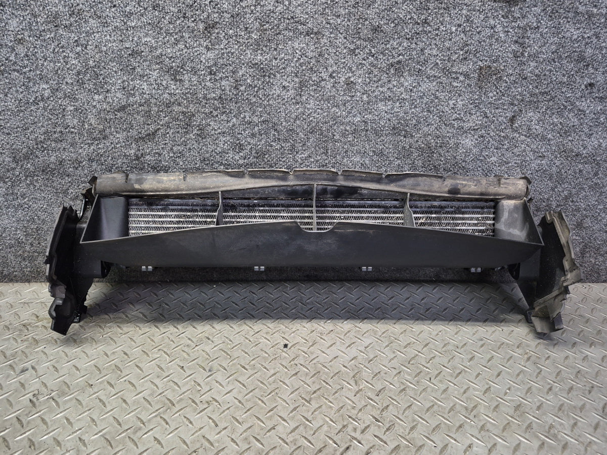 08-09 Mercedes W221 S63 AMG Engine Oil Cooler Radiator w Shroud 2095000100 OEM