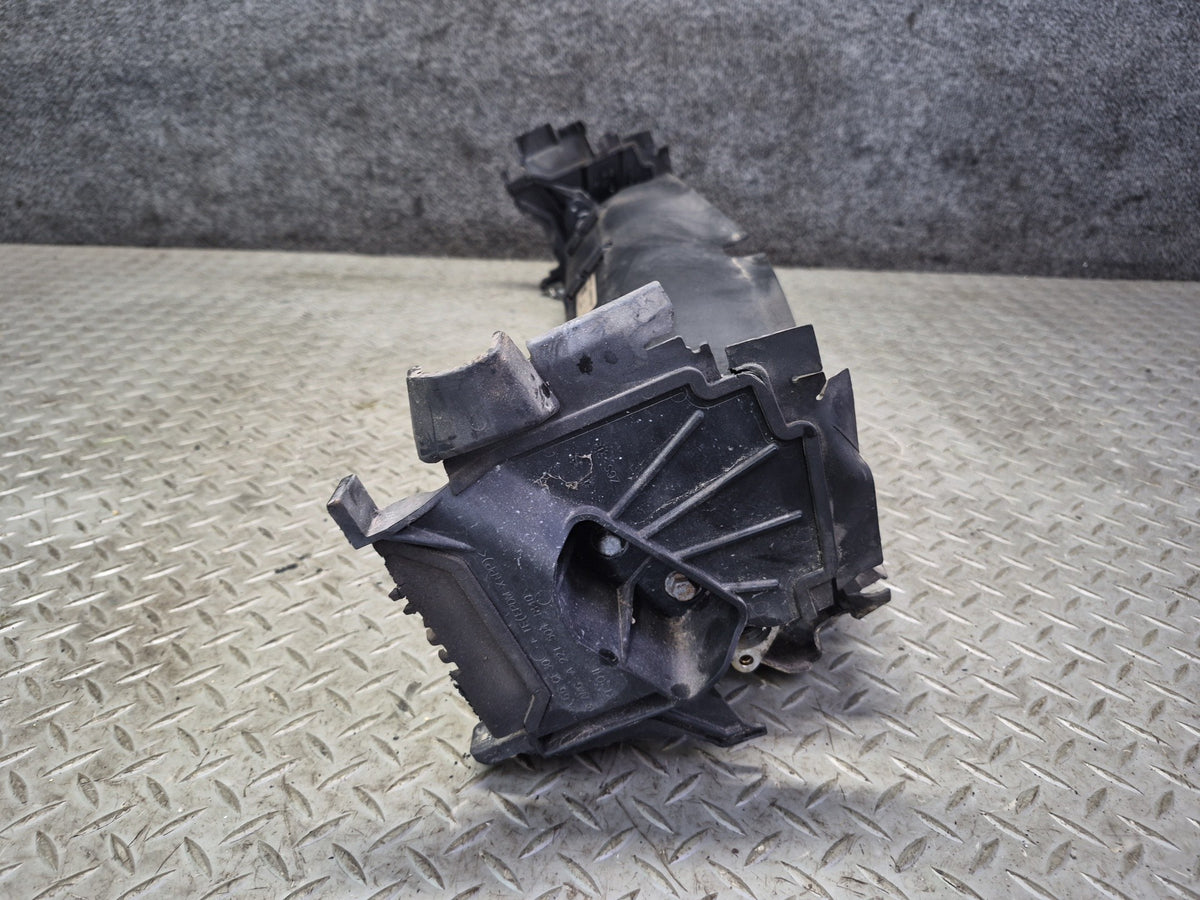 08-09 Mercedes W221 S63 AMG Engine Oil Cooler Radiator w Shroud 2095000100 OEM