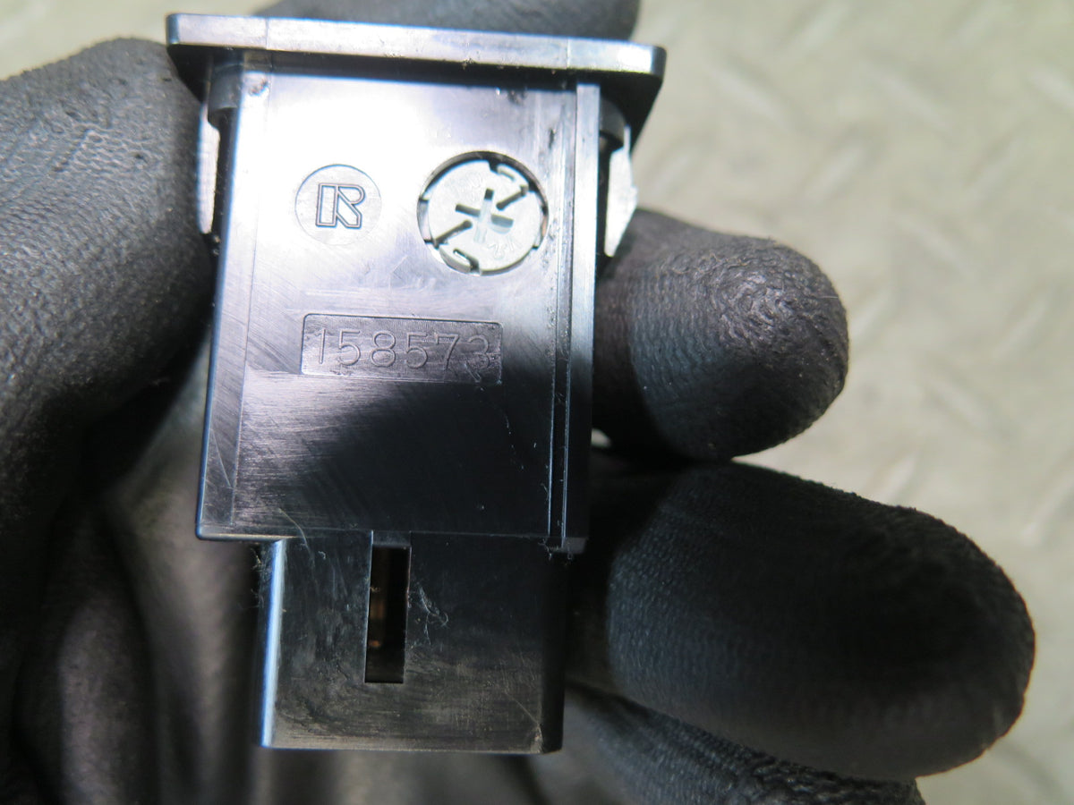00-05 Toyota MR2 Spyder ZZW30L Fog Light Control Button  Switch OEM