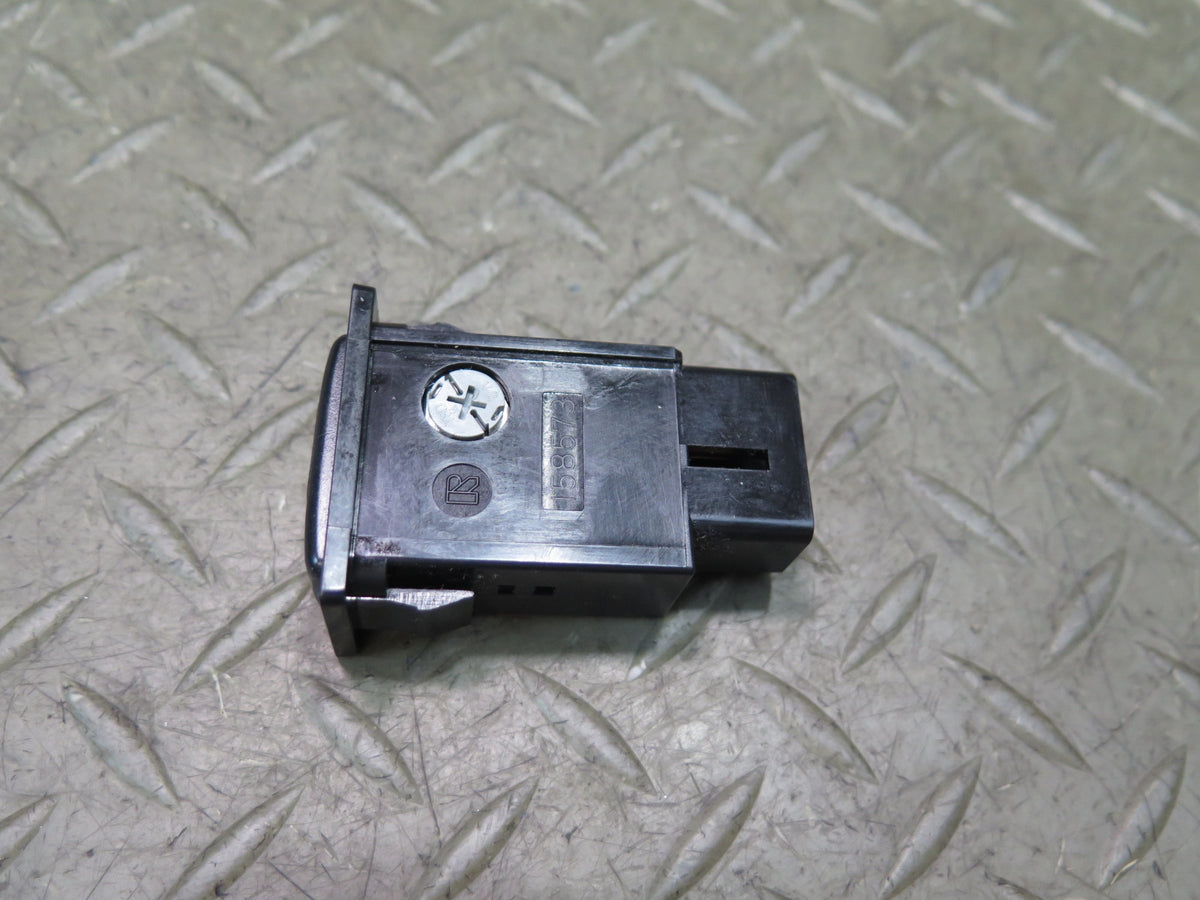 00-05 Toyota MR2 Spyder ZZW30L Fog Light Control Button  Switch OEM