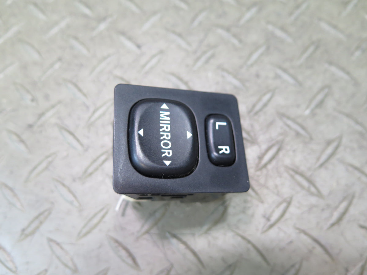 00-05 Toyota MR2 Spyder ZZW30L Side View Mirror Control Switch OEM