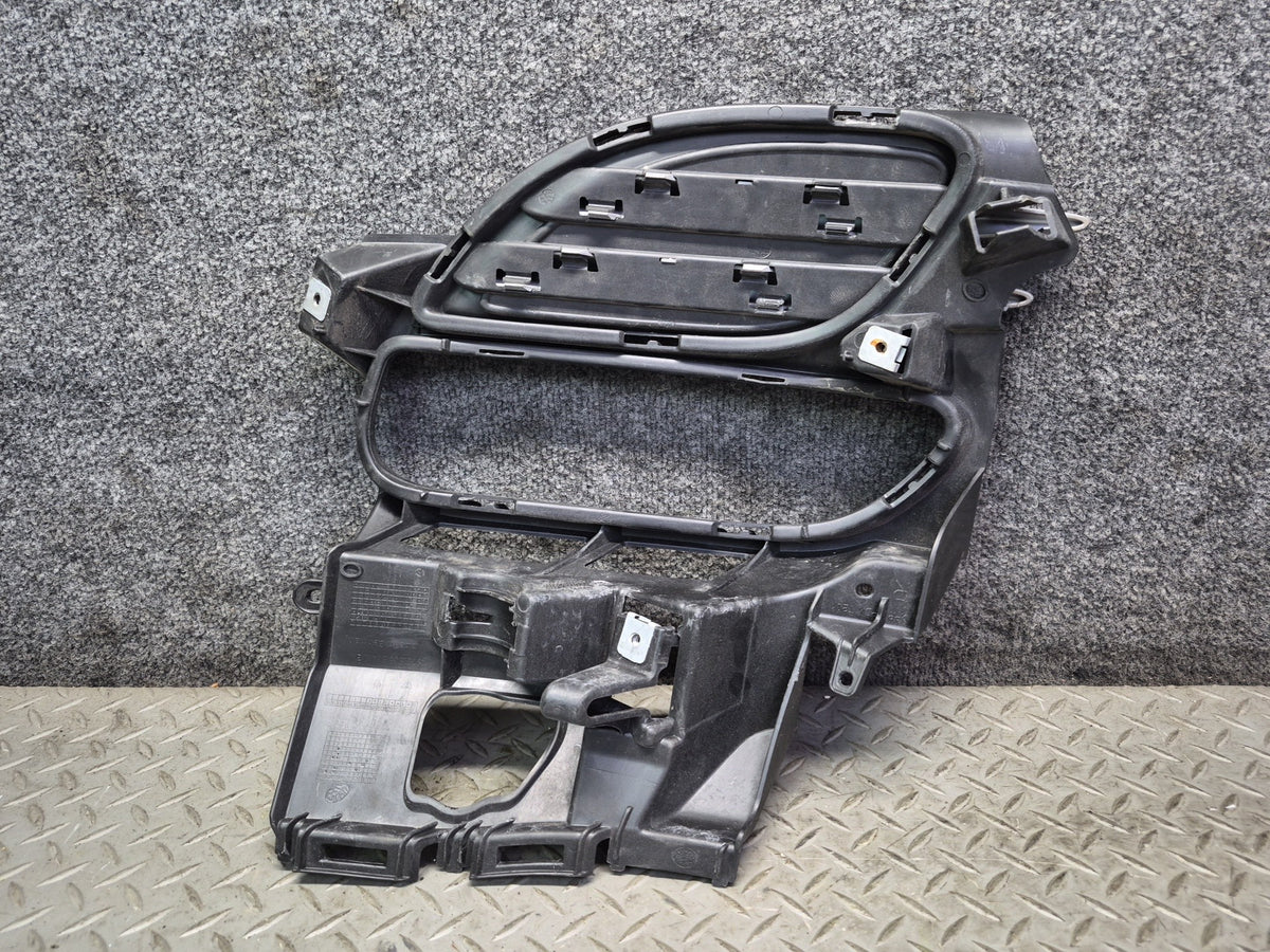 2010-2013 Porsche Panamera 970 Front Right Left Grille Retainer Frame Bumper Set