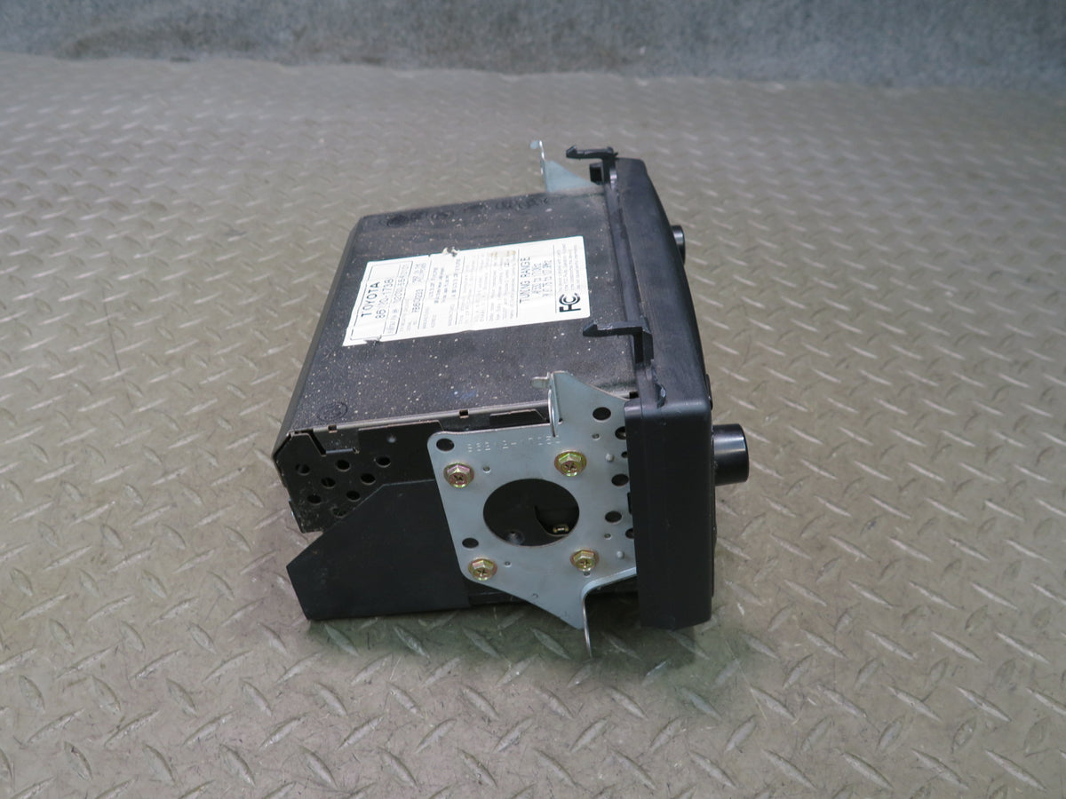 03-05 Toyota MR2 Spyder ZZW30L Radio Cassette CD Player Receiver 86120-17381 OEM