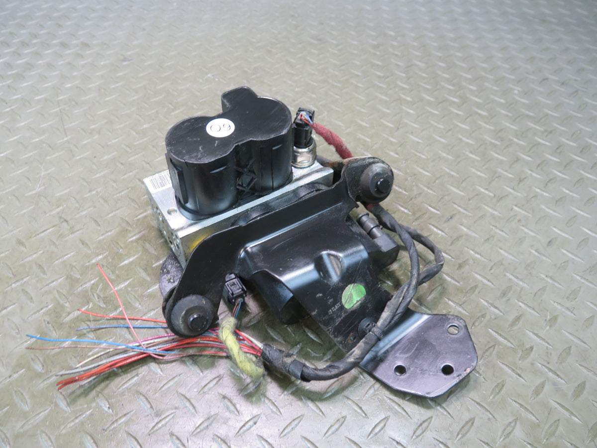 07-13 Mercedes W221 S-class Rear ABC Hydraulic Valve Block Pump OEM