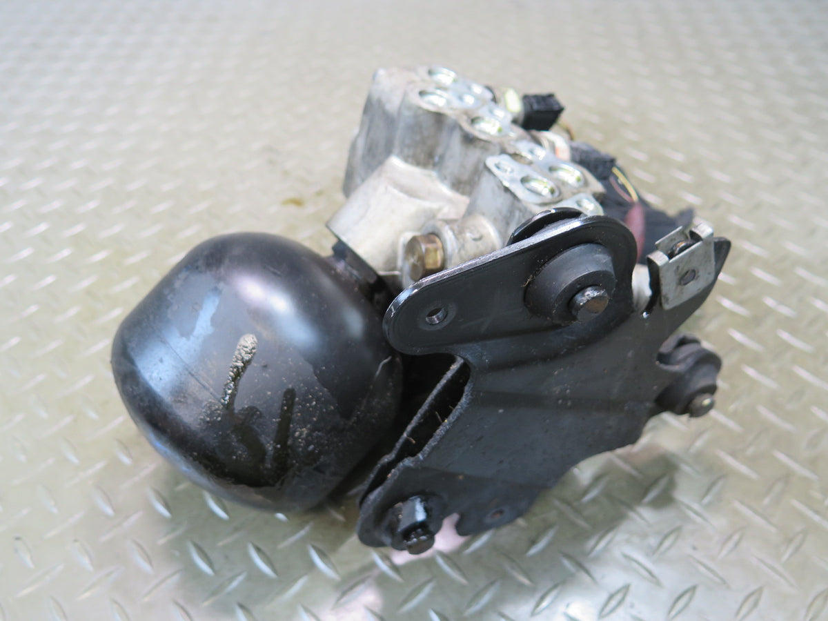 07-13 Mercedes W221 S-class Front ABC Hydraulic Suspension Valve Block Pump OEM
