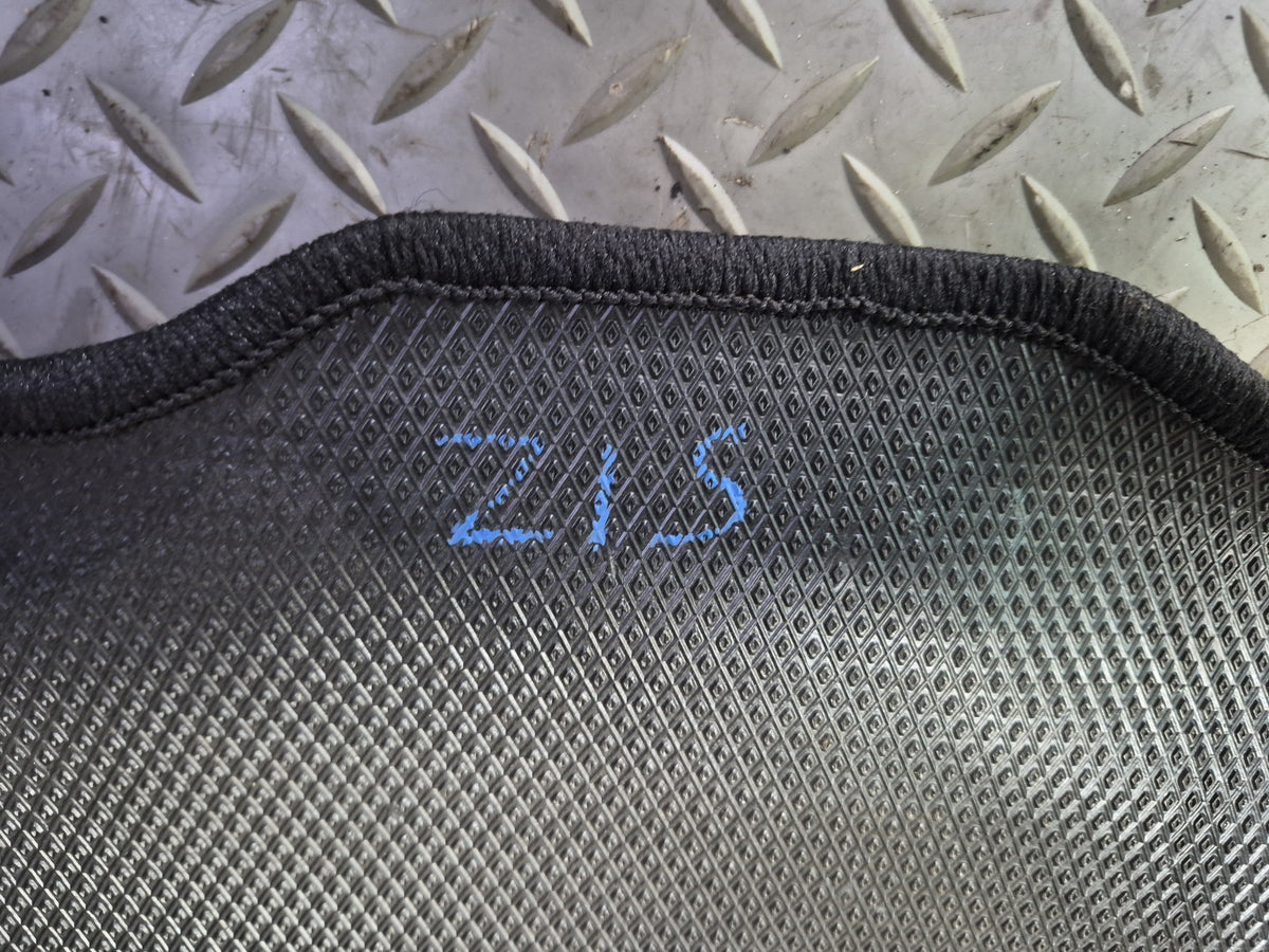 01-05 Lexus JCE10L IS300 Set of 2 Rear Trunk Floor MAT Carpet Cover OEM