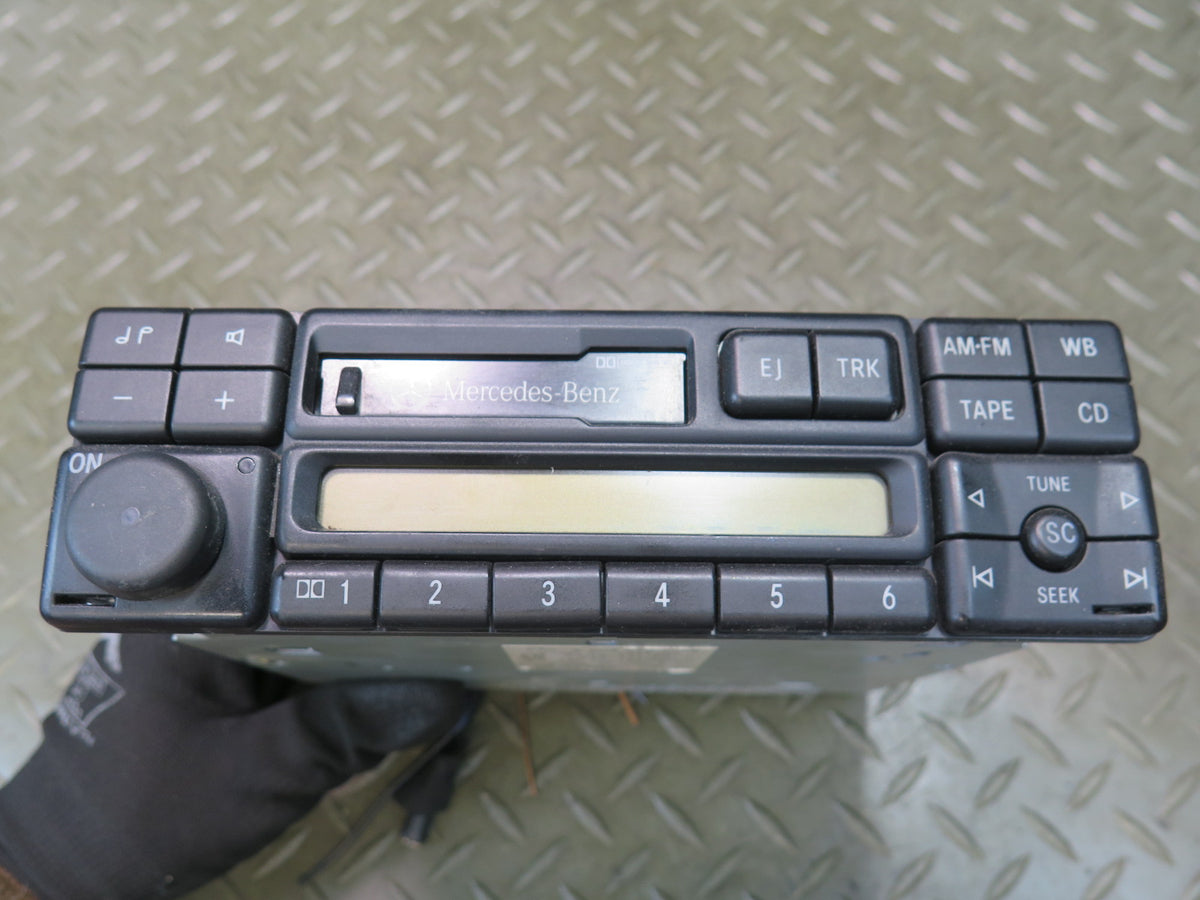 94-98 Mercedes R129 Sl-class Car Stereo Radio Cassette Player 0038206086 OEM