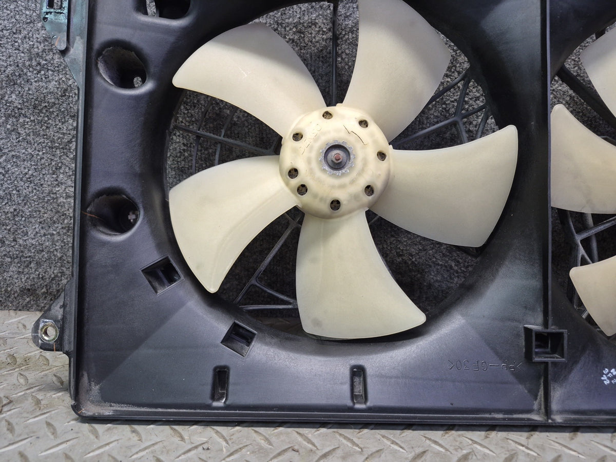 00-05 Toyota MR2 Spyder ZZW30L Engine Radiator Cooling Fan Motor Shroud 63K OEM