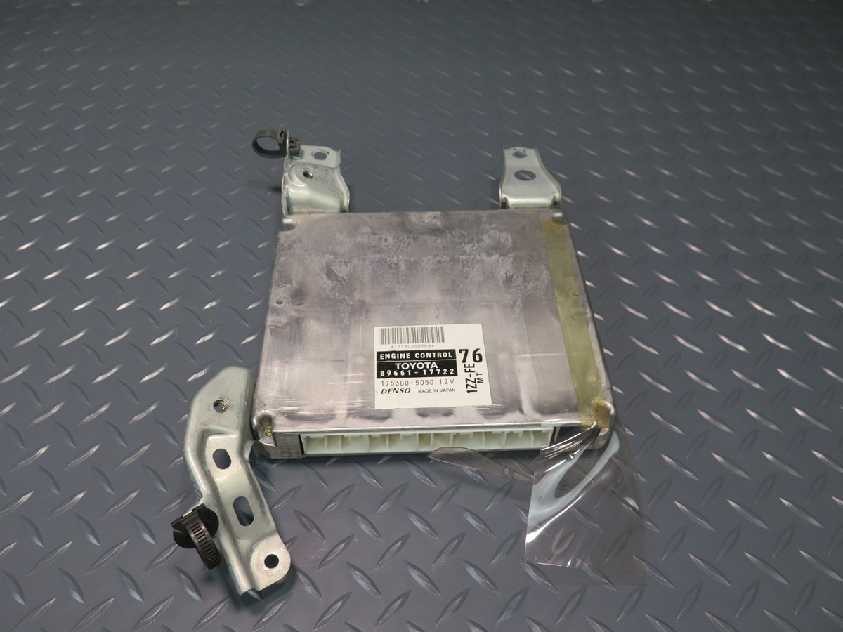 2004 Toyota MR2 Spyder ZZW30L M/T ECU ECM Ignition Glove Door Lock KEY Set OEM