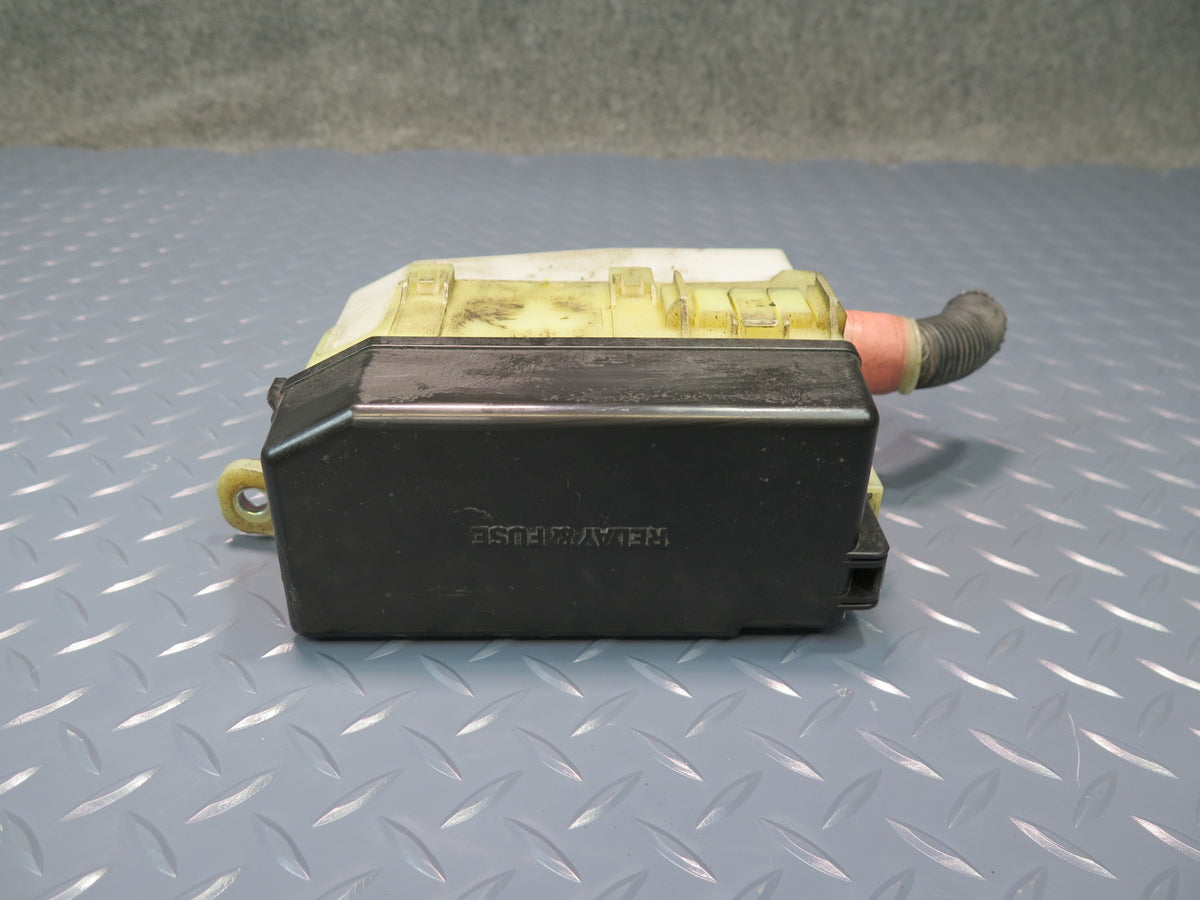03-05 Toyota MR2 Spyder ZZW30L Engine Bay Main Fuse Relay Box Module OEM